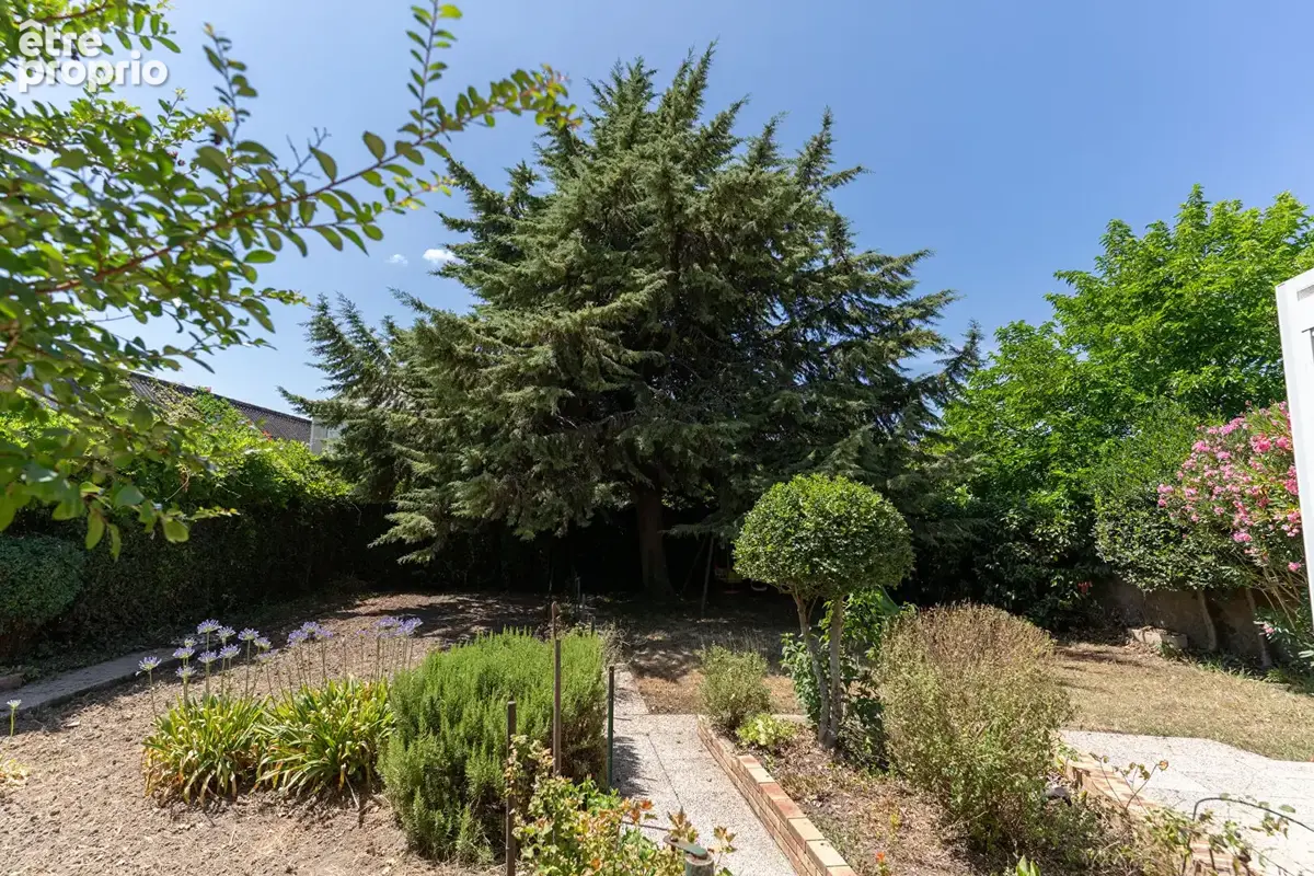 Maison 257m² à tours - photo 2