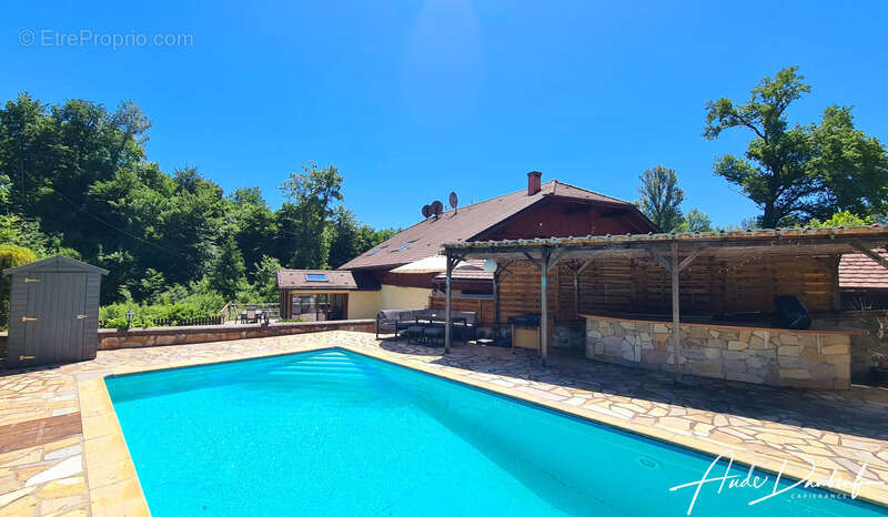 Appartement à PRINGY