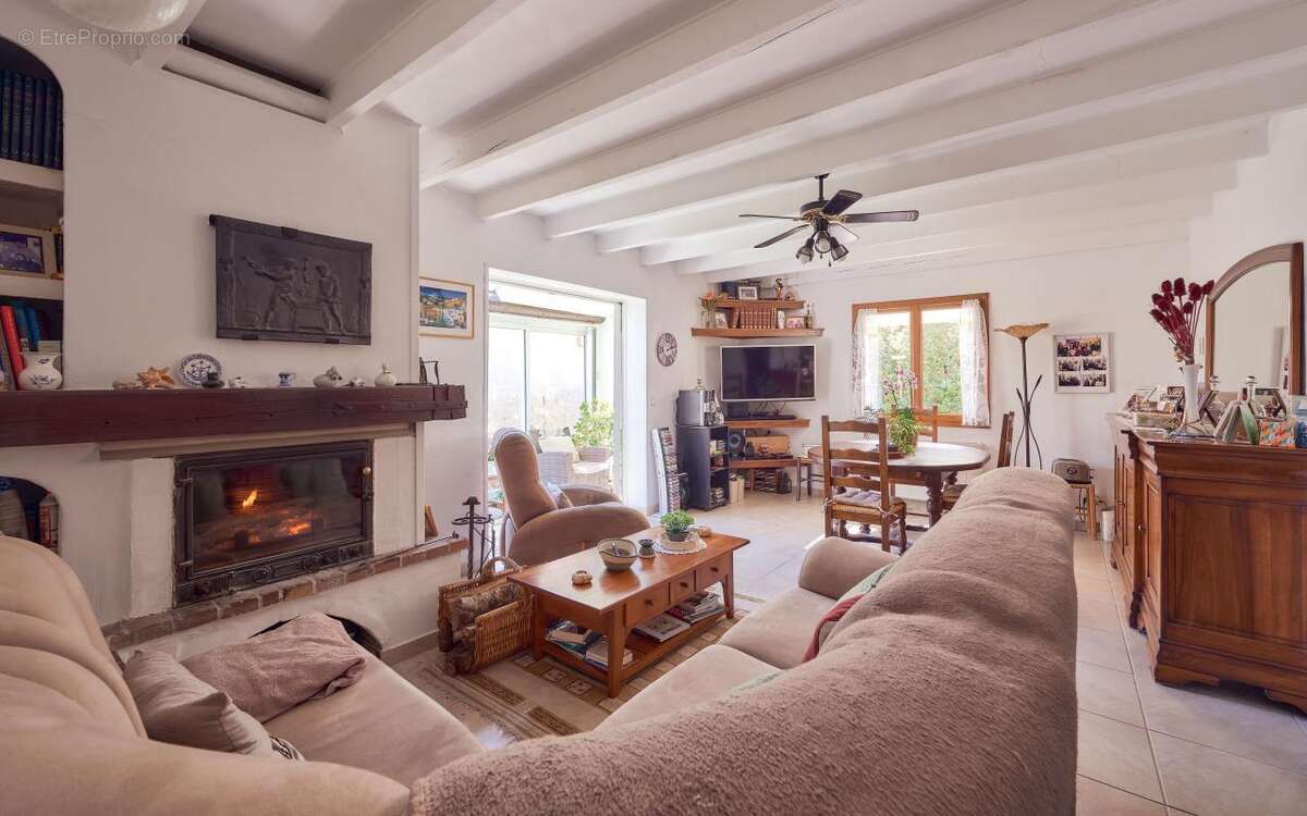 Maison à MONTFURON