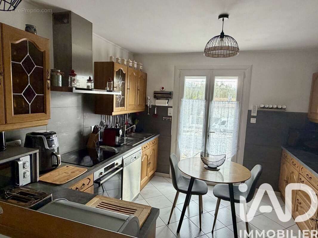 Maison 150 m² à Puygiron  - photo 8