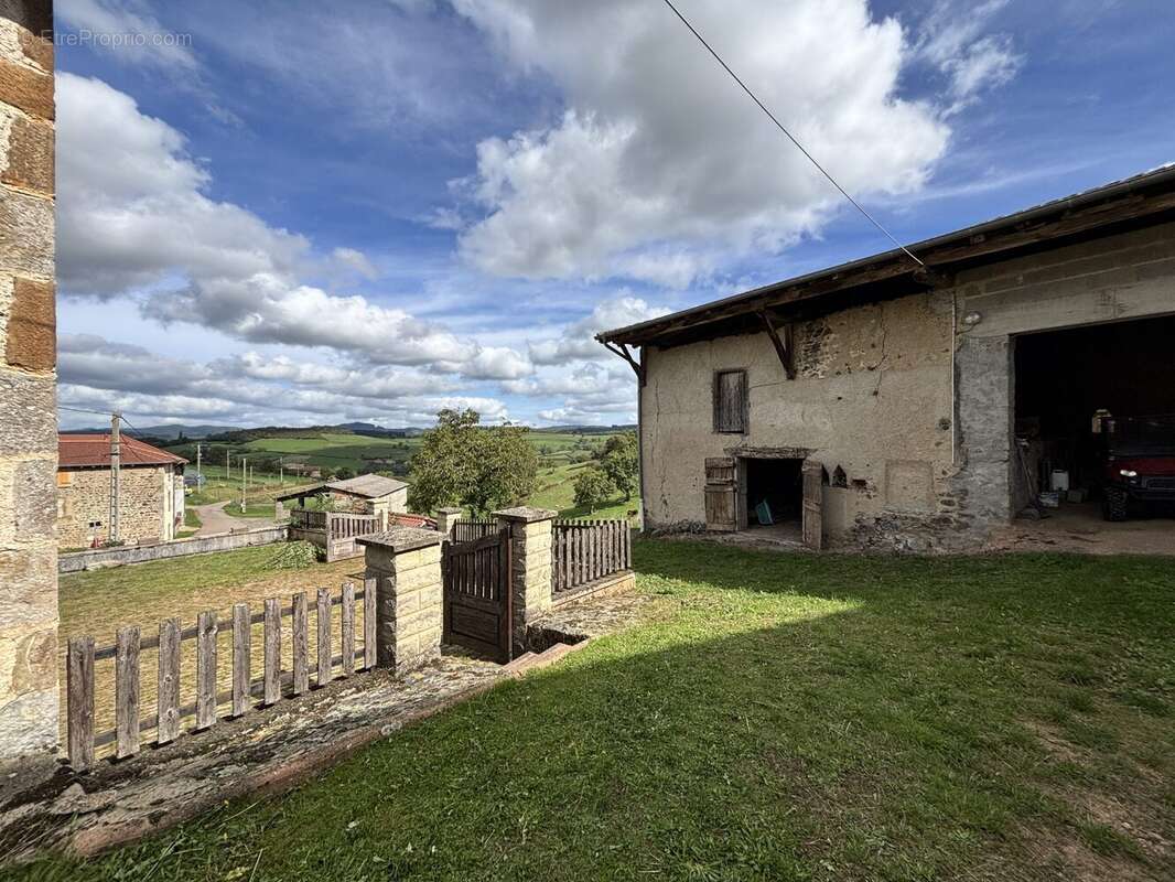 Maison à SAINT-PIERRE-LE-VIEUX