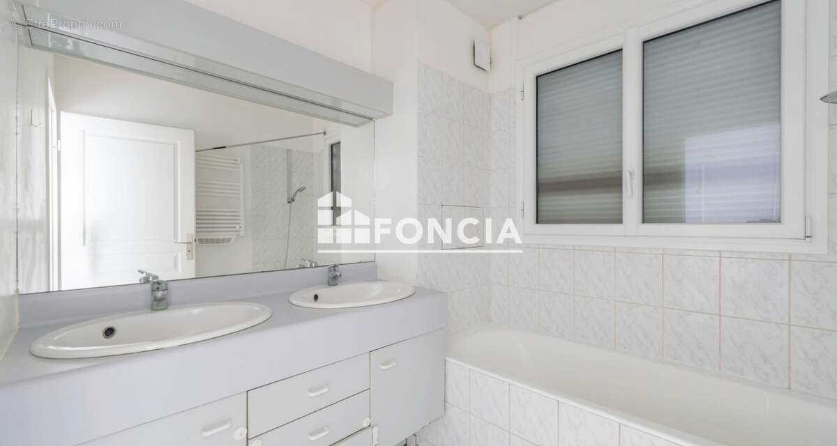 Appartement à NOGENT-SUR-MARNE