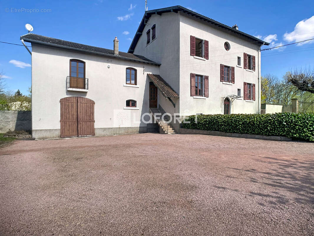 Appartement à BELLEVILLE