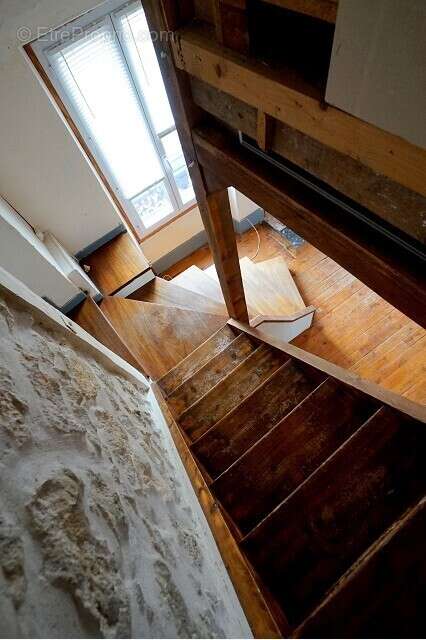 Appartement à MEZIERES-SUR-SEINE