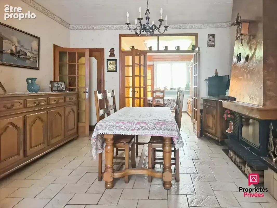 Marcq en Baroeul (59700) secteur PLOUICH, jolie maison de ville avec 3 chambres, grenier aménageable, et joli extérieur de 165 m - photo 6