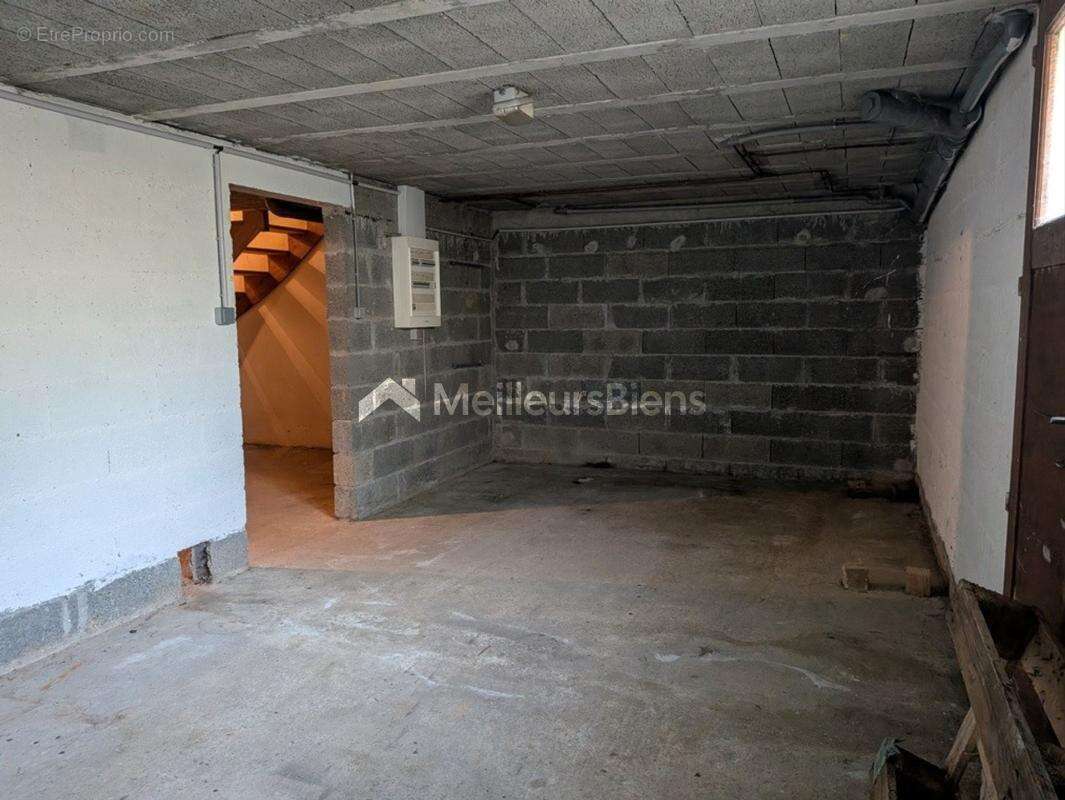Maison Familiale centre ville de Guer 107 m² hab sur 635m² de terrain clos - Garage - photo 25