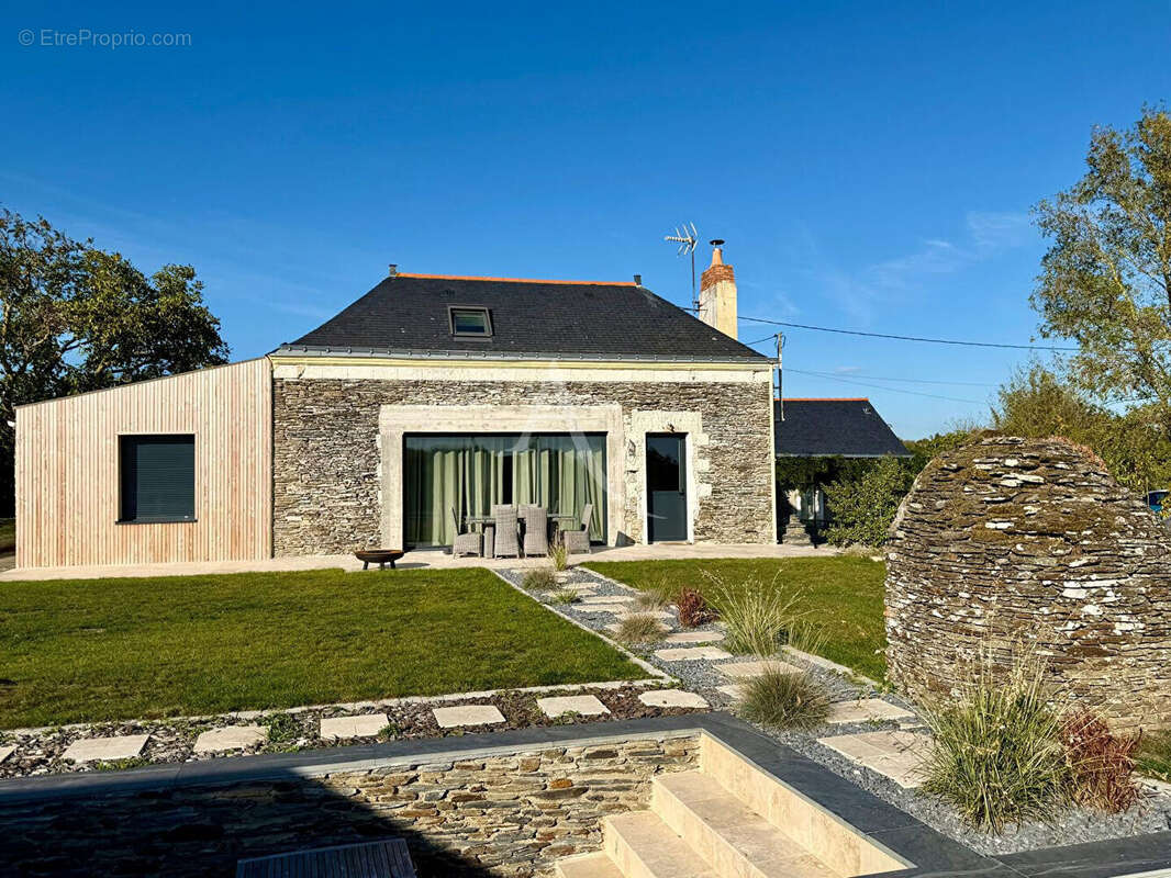 Maison à JUIGNE-SUR-LOIRE