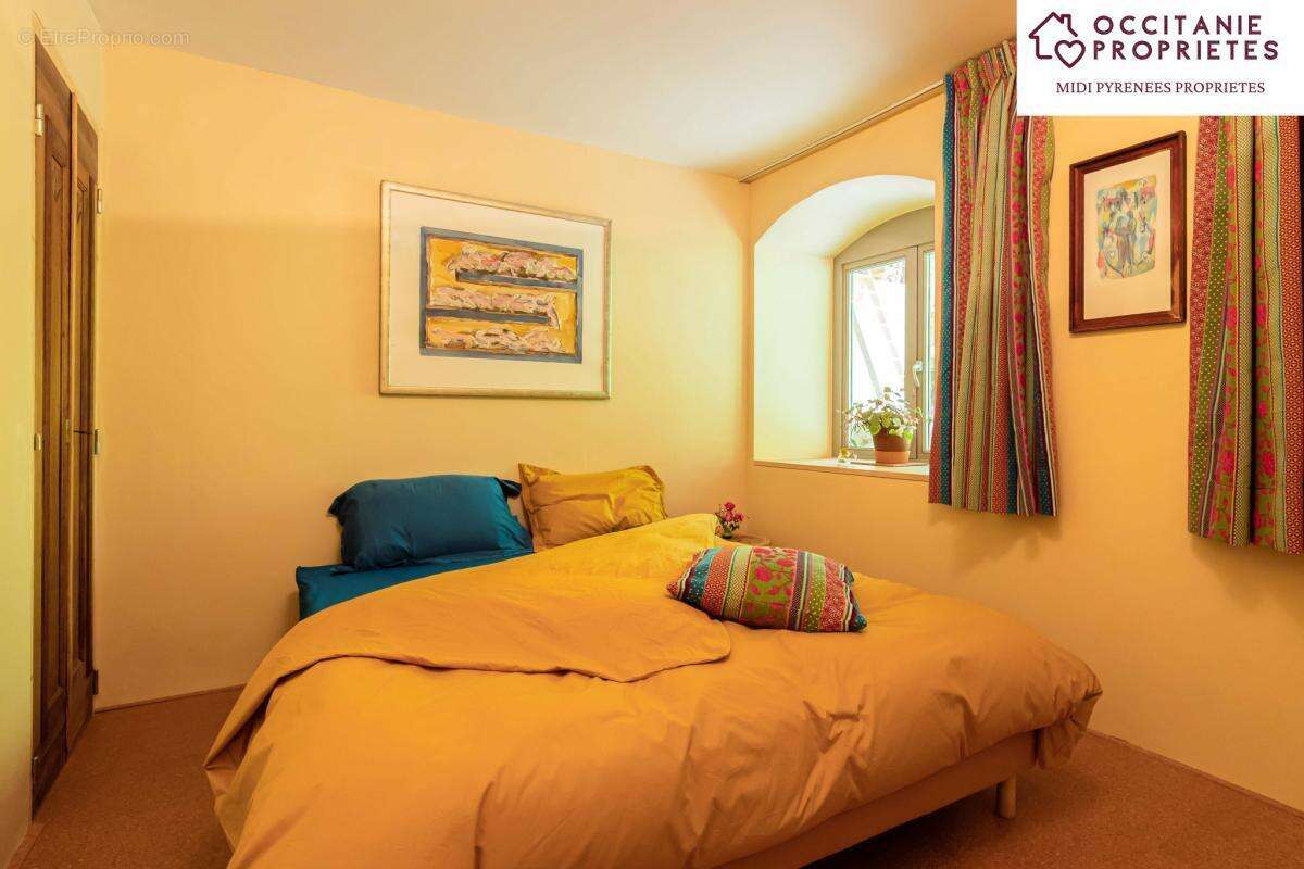 Maison à CASTELNAU-DURBAN