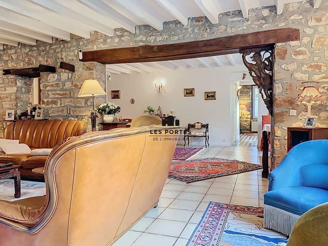 Maison à MILLY-LA-FORET