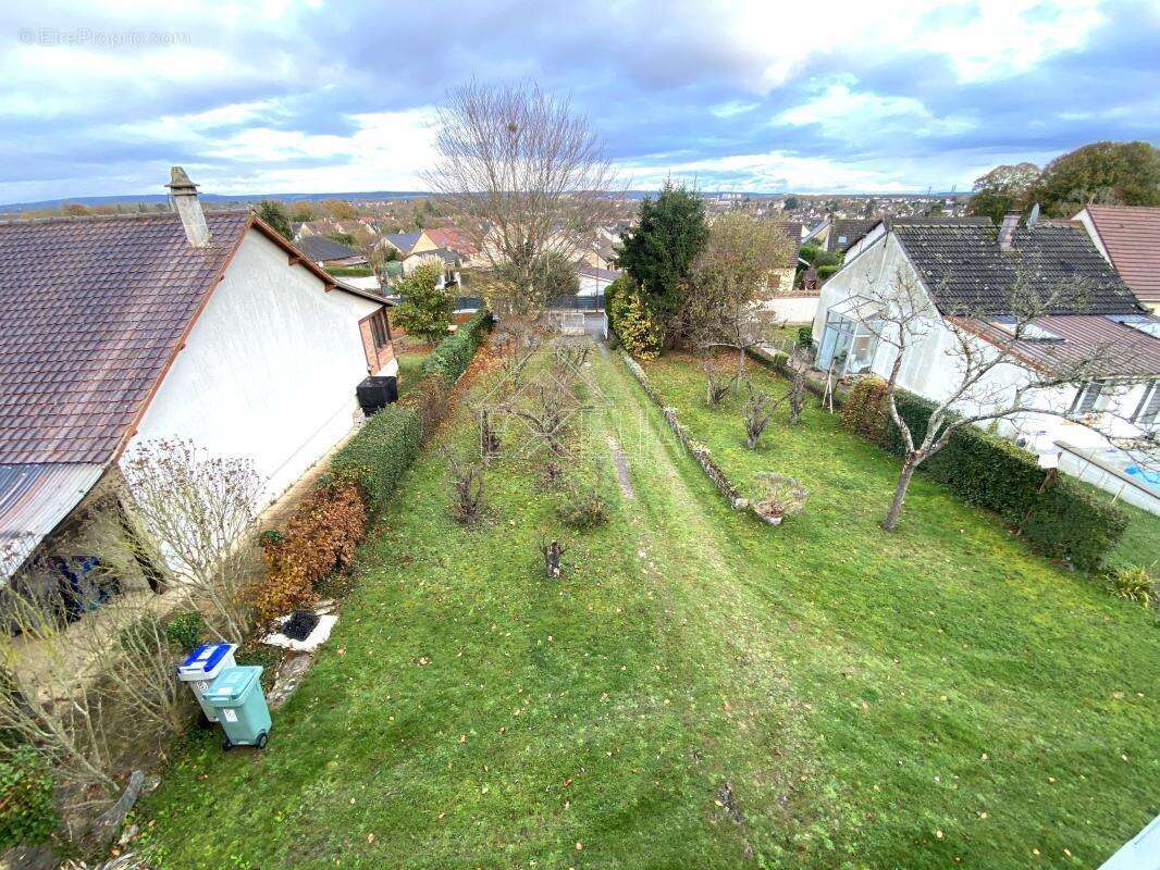 Maison à ROSNY-SUR-SEINE