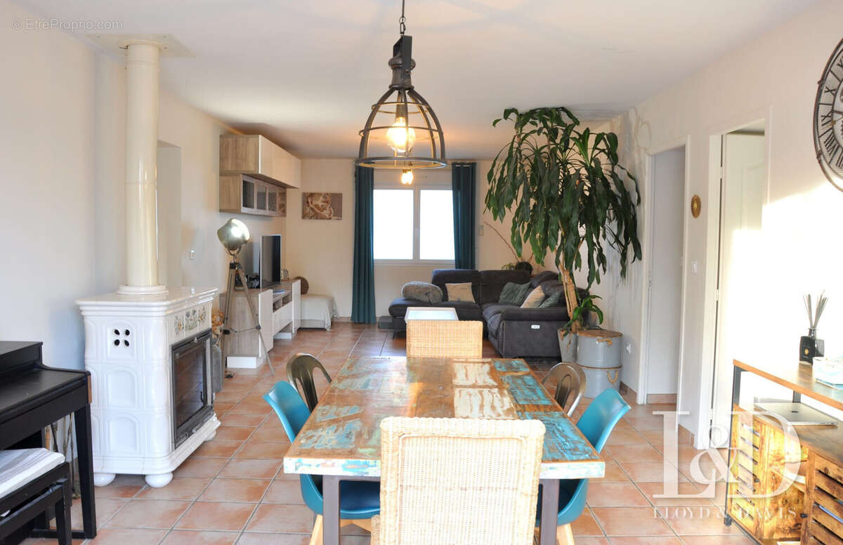 Maison à BUZET-SUR-TARN