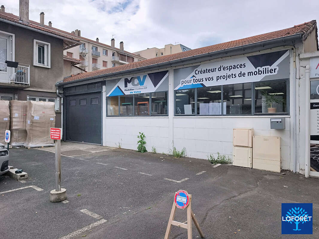 Commerce à LE PUY-EN-VELAY
