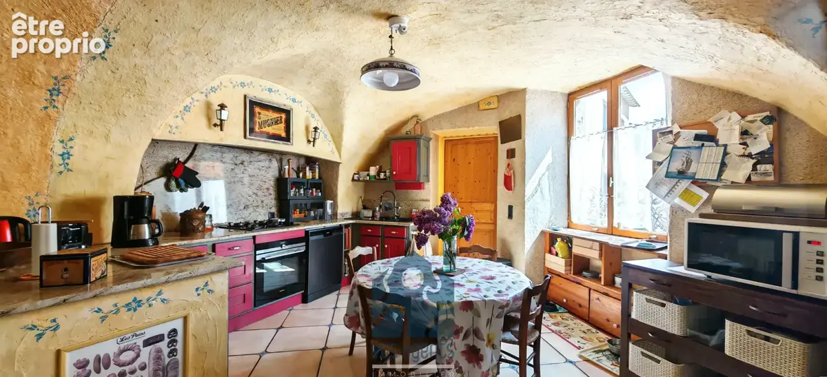 Authezat, Ancien Presbytère 250m2 sur un terrain de 250m2. - photo 6
