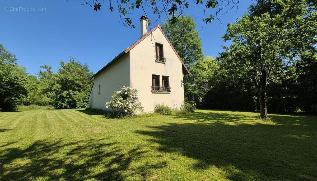 Maison à AULNAY-SUR-MAULDRE