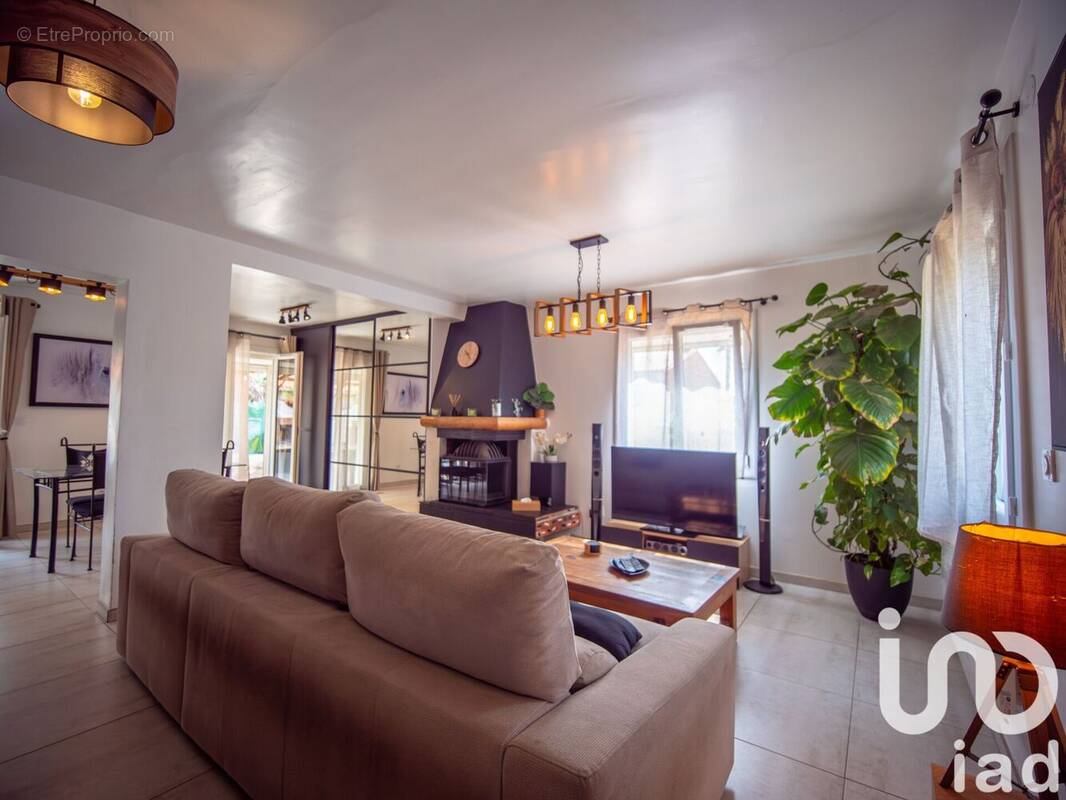 Photo 1 - Maison à VILLENEUVE-DE-LA-RAHO