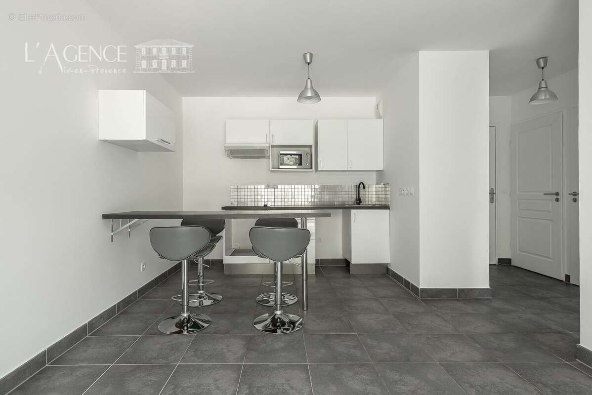 Appartement à VENELLES