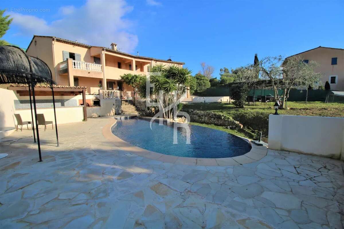 Maison à PEYMEINADE