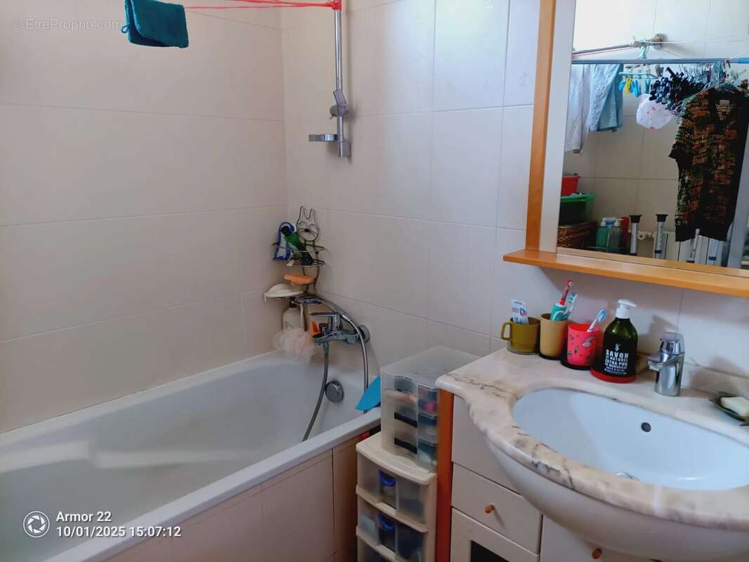 Appartement à CHARENTON-LE-PONT