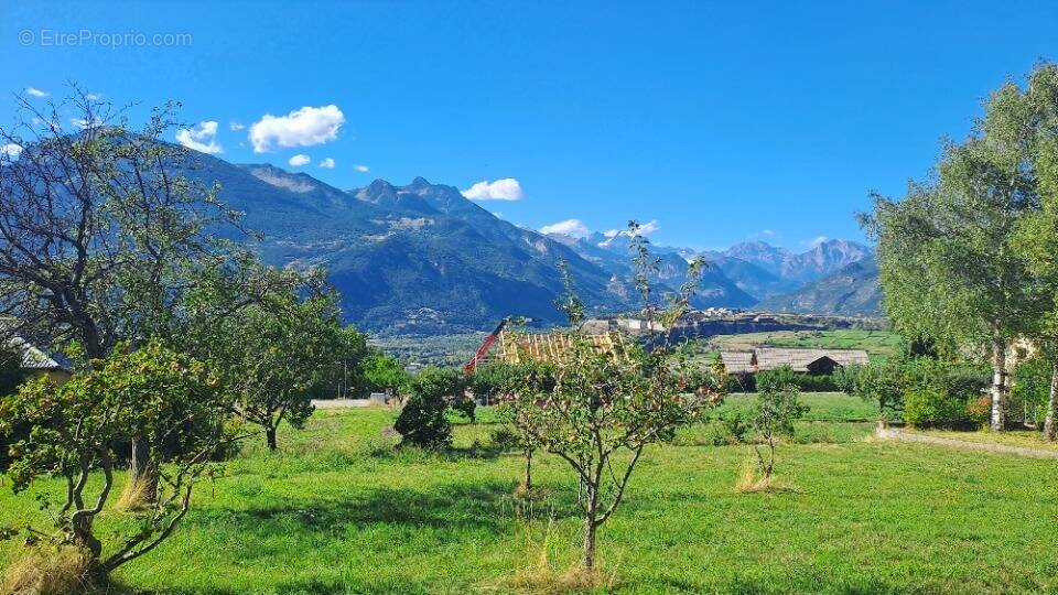Photo Terrain à Risoul au prix de 138 000€