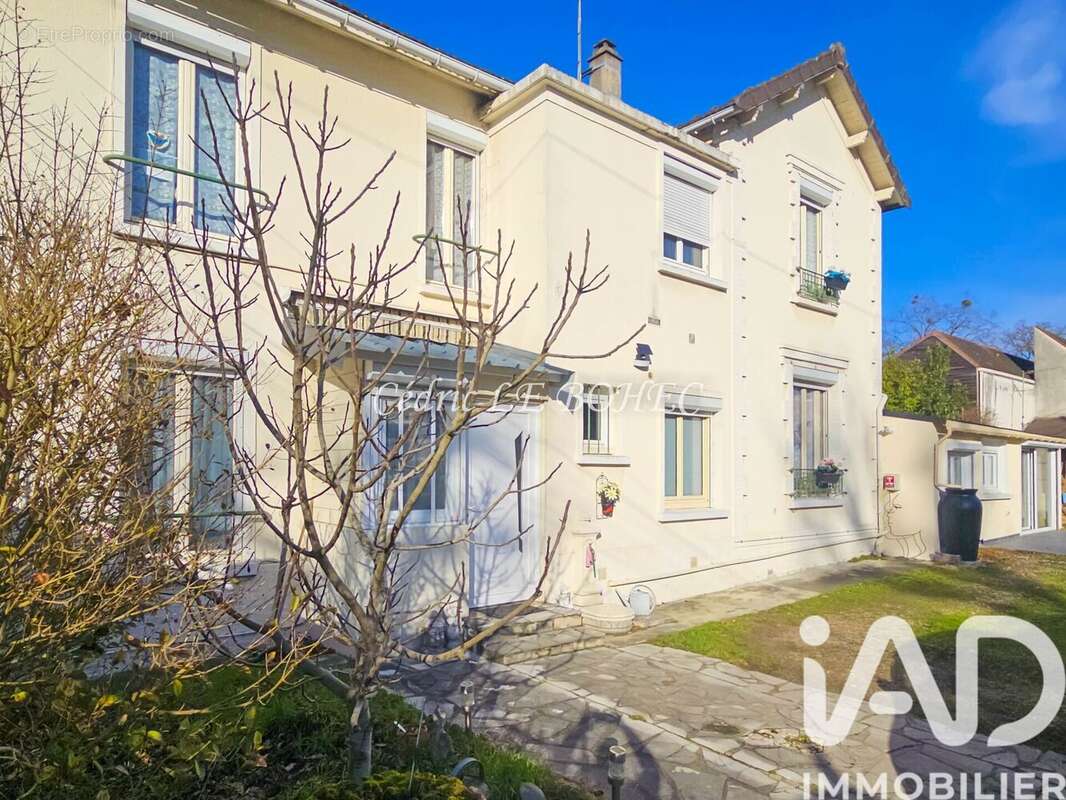 Photo 2 - Maison à BEAUCHAMP
