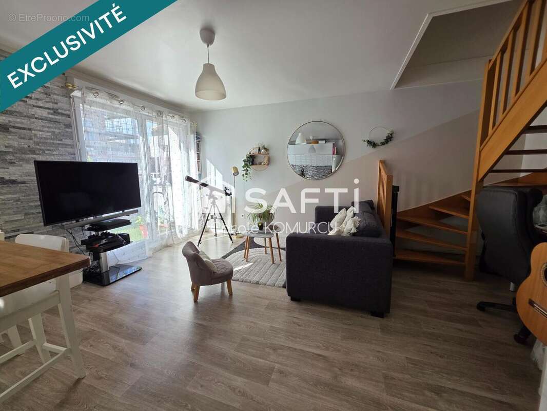 Photo 2 - Appartement à ERAGNY