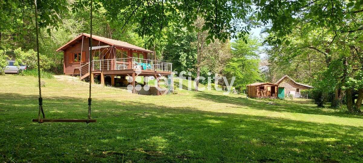 Maison 37 m² à Saint-Priest-Taurion  - photo 9