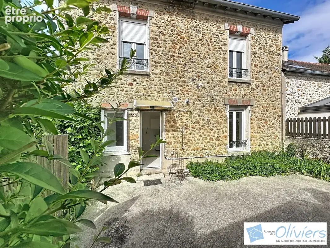 Maison 5 pièces 103 m² à vendre à Voisins-Le-Bretonneux (78960) - photo 8