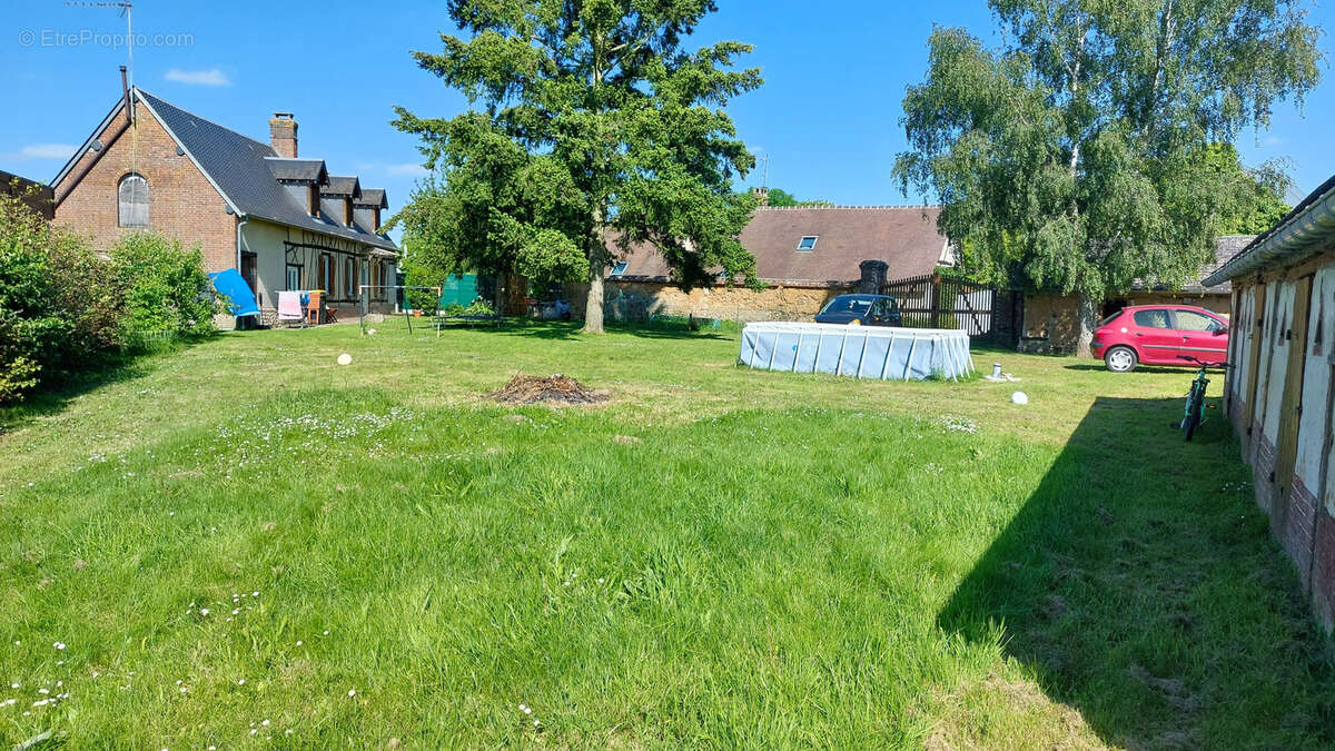 Maison à SYLVAINS-LES-MOULINS