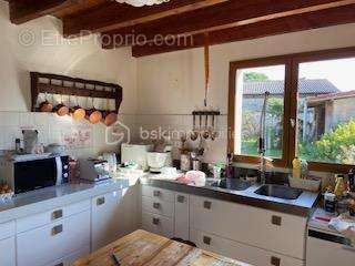 Maison à VILLECOMTAL-SUR-ARROS