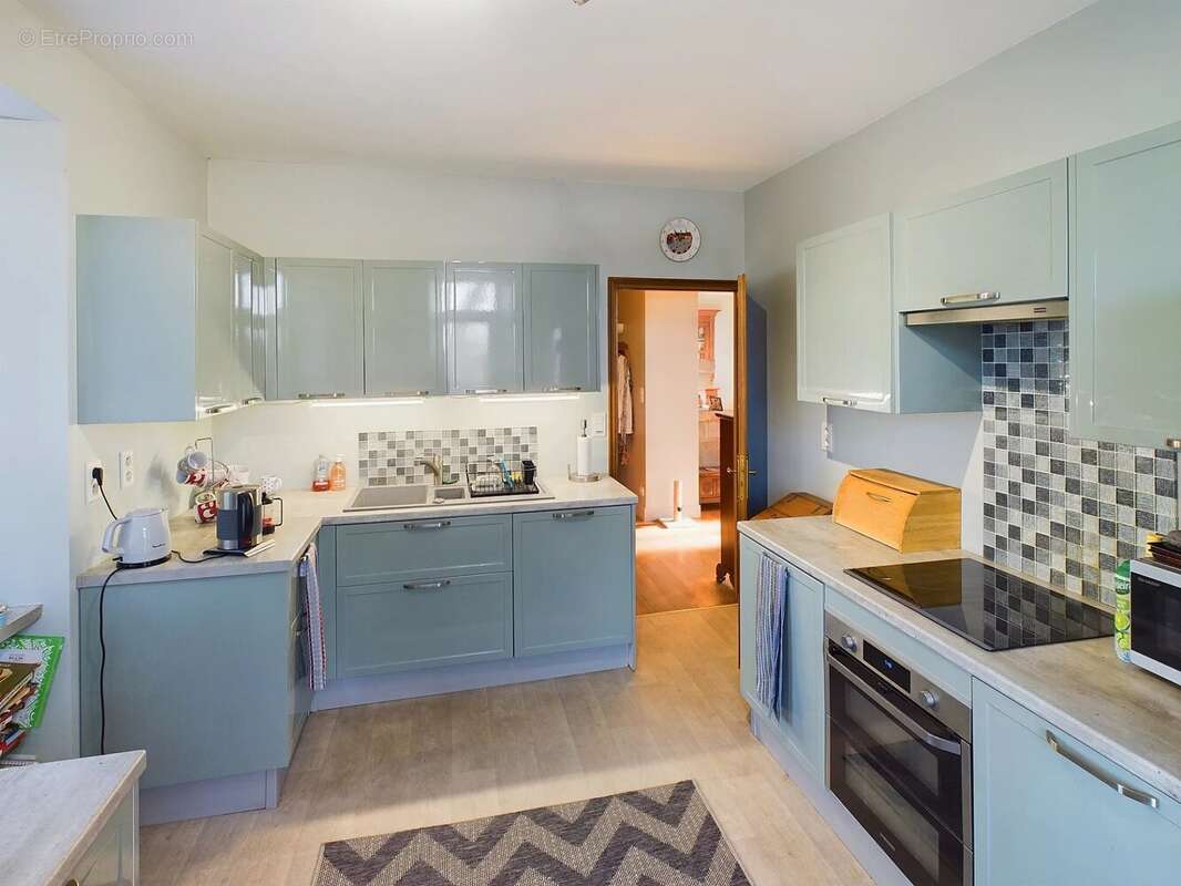 Maison à LA SALVETAT-PEYRALES