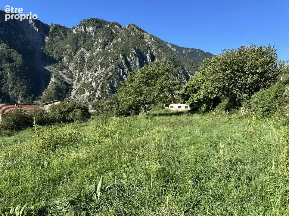Beau terrain non constructible de 4138 m2 - photo 4