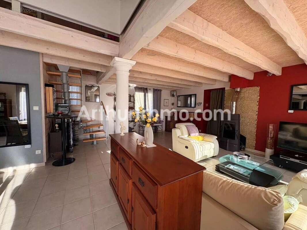 Maison à LIGNAN-SUR-ORB