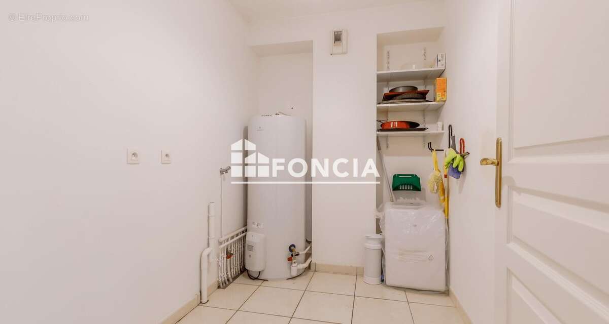 AU CENTRE DES SABLES D'OLONNE - Appartement T3 de 84m2 avec jardin et garage de 19m2 dans résidence de standing - photo 9