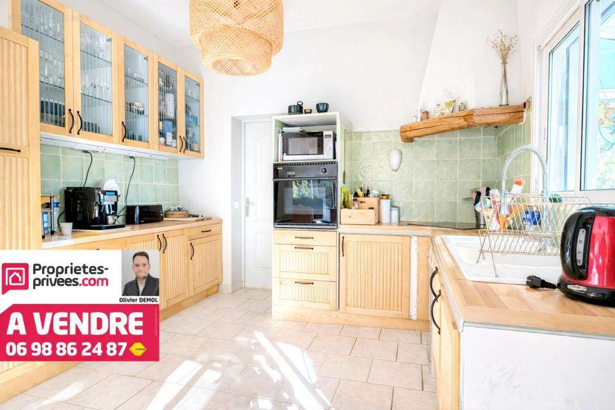 Lumineuse VILLA 150 m² avec piscine - photo 8