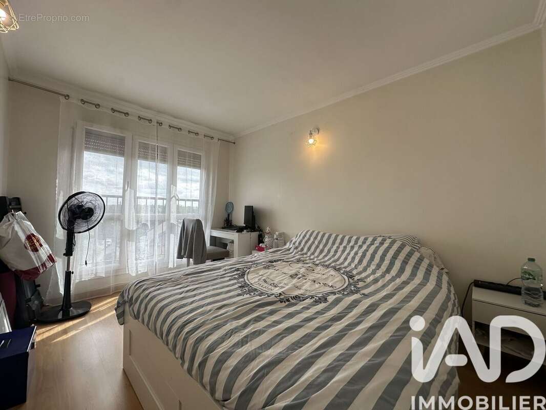 Appartement 80 m² à Villecresnes  - photo 7