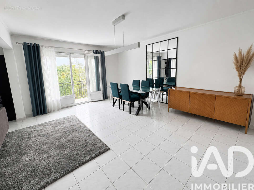 Maison 110 m² à Groslay  - photo 6