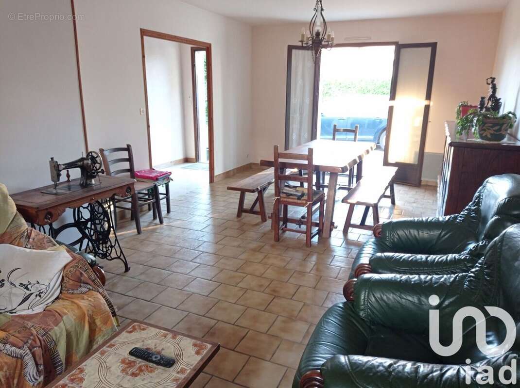 Photo 4 - Maison à TELOCHE