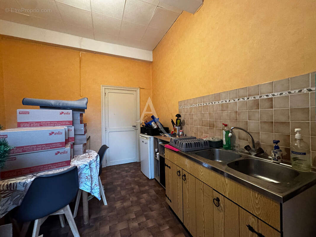 Immeuble Lézignan-Corbières 6 pièce(s) 120 m2 - photo 2