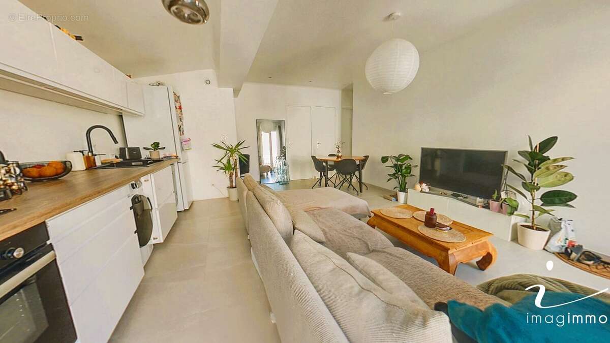 Appartement à SAINT-JEAN-DE-VEDAS