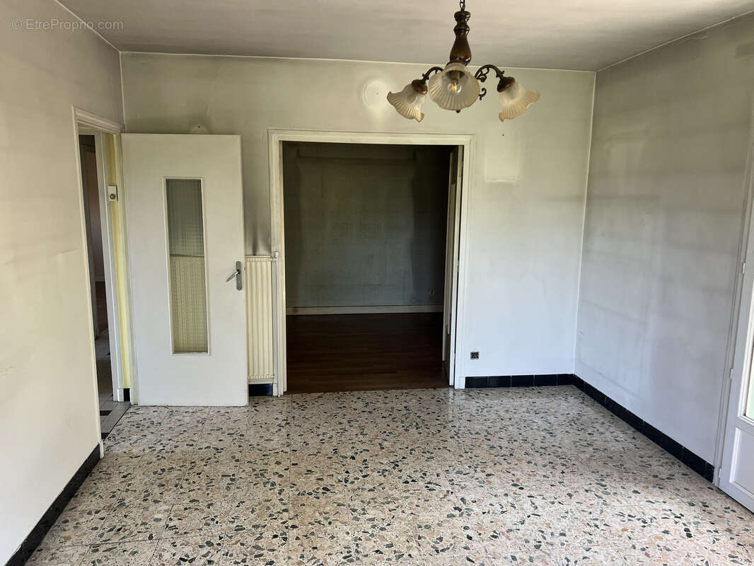 Maison à CHAROLLES