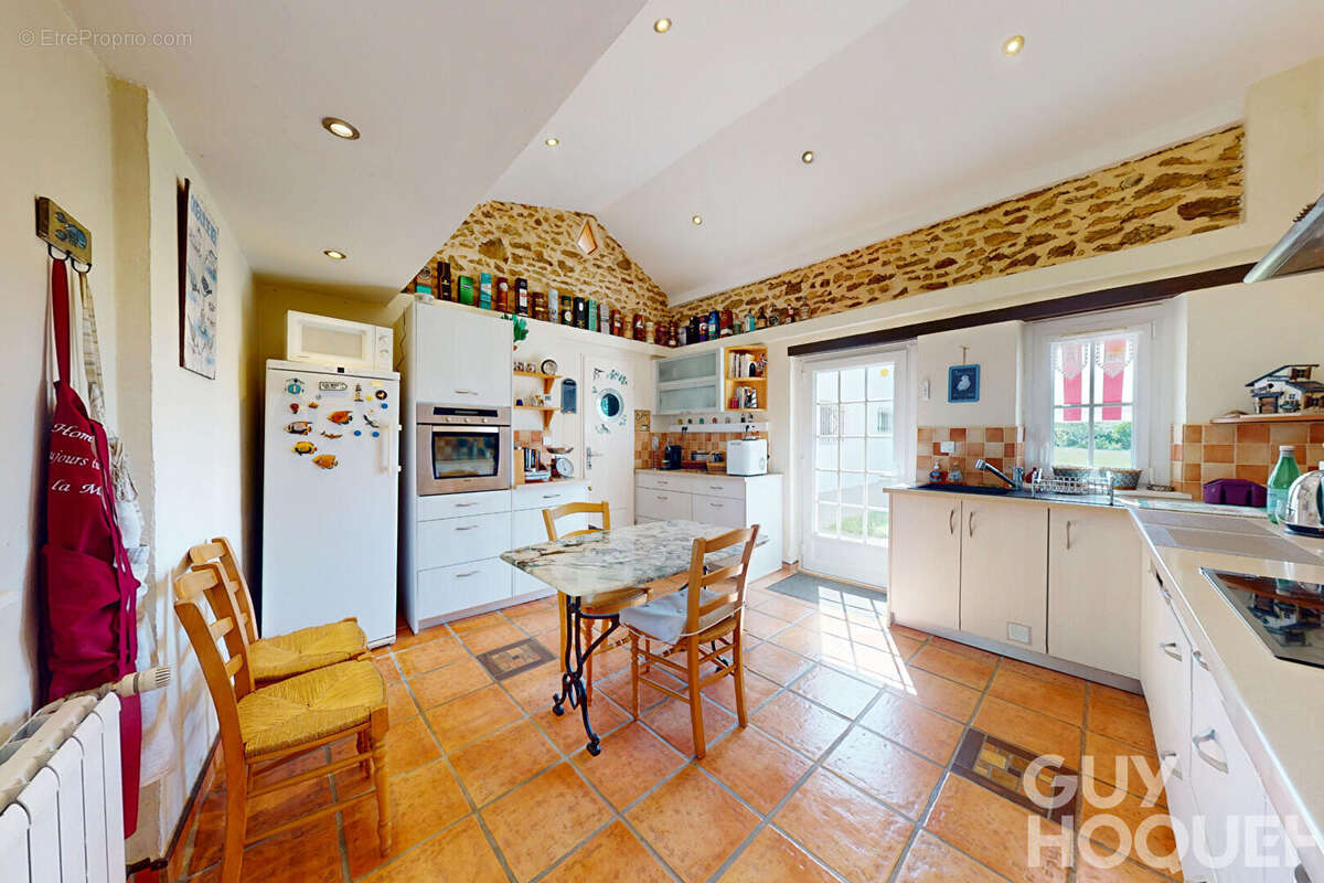 Belle propriété de caractère avec annexe et dépendance - photo 5
