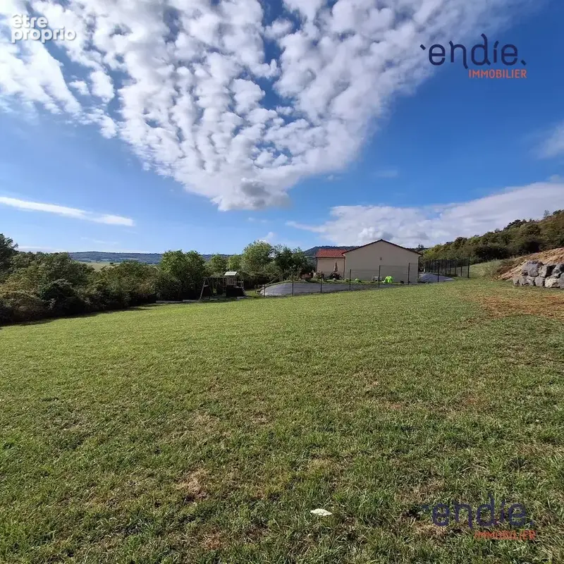 Terrain 1 240 m² à vendre à Clemensat (63320) - photo 4