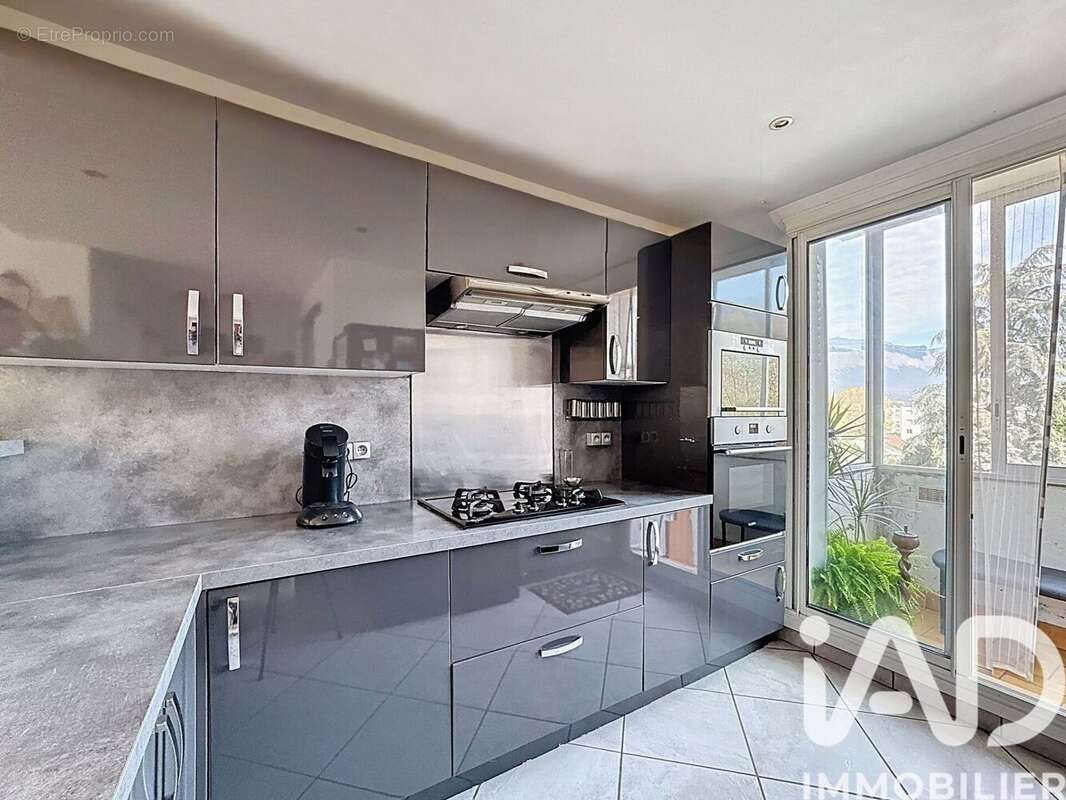 Photo 7 - Appartement à SAINT-MARTIN-D'HERES