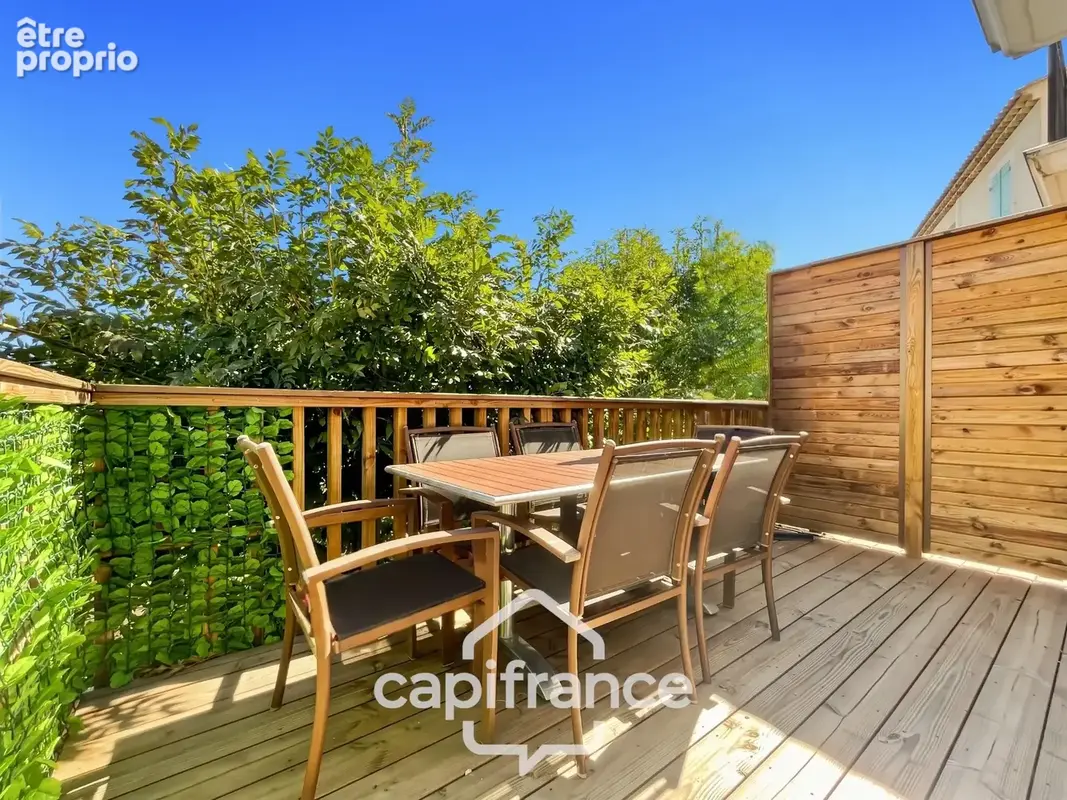 DOMAINE DE PONT ROYAL, maison  de 45 m2 avec vue dégagée , élevée d'un étage, 2 chambres, mitoyenne d'un seul côté, piscine priv - photo 22