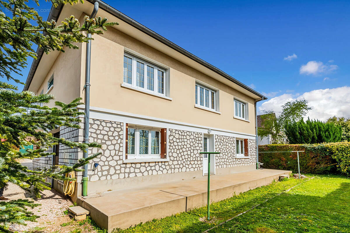 Maison à YERRES