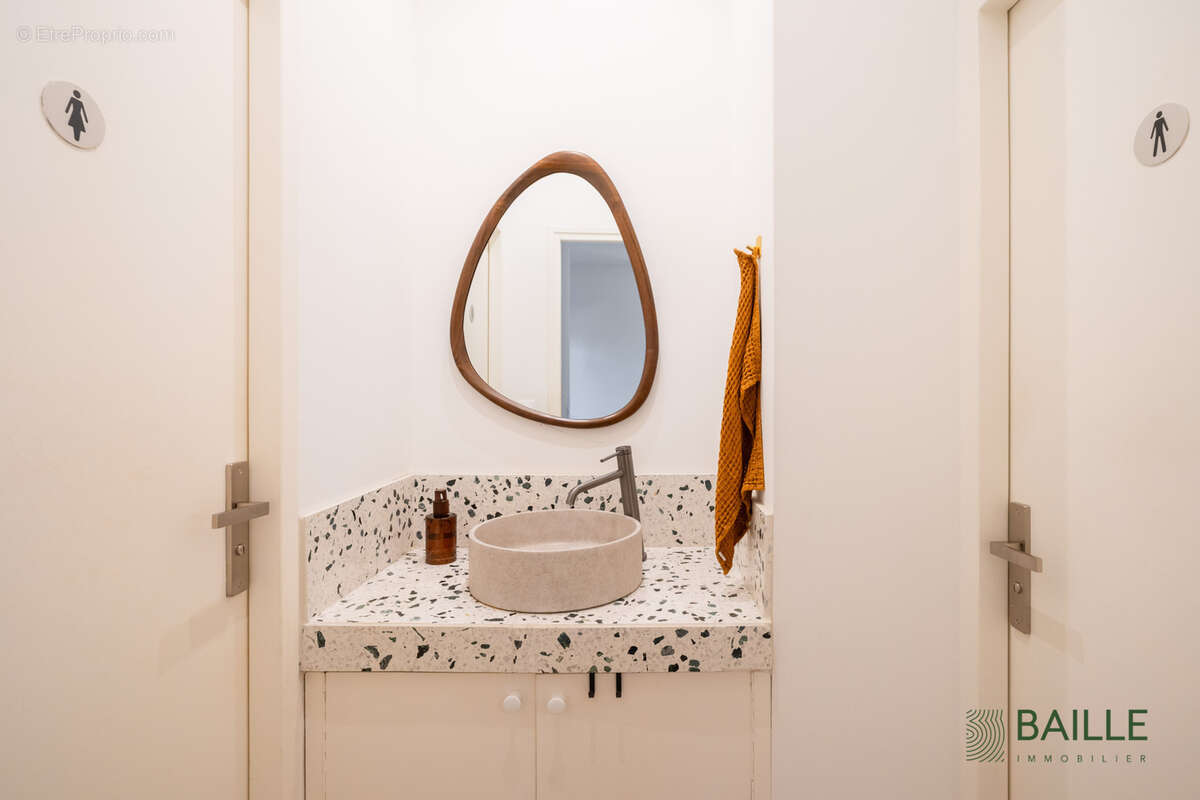 Commerce à MARSEILLE-6E