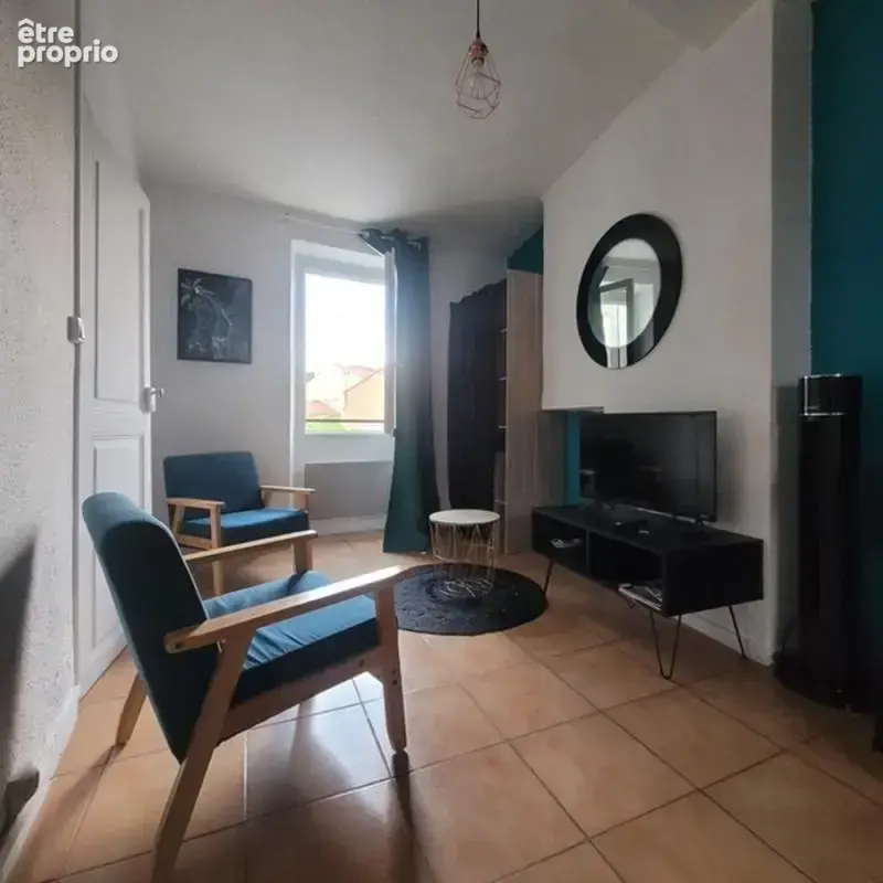 Immeuble de rapport comprenant 4 appartements et 1 local commercial en très bon état loué en étudiant et en AIR BNB - photo 8