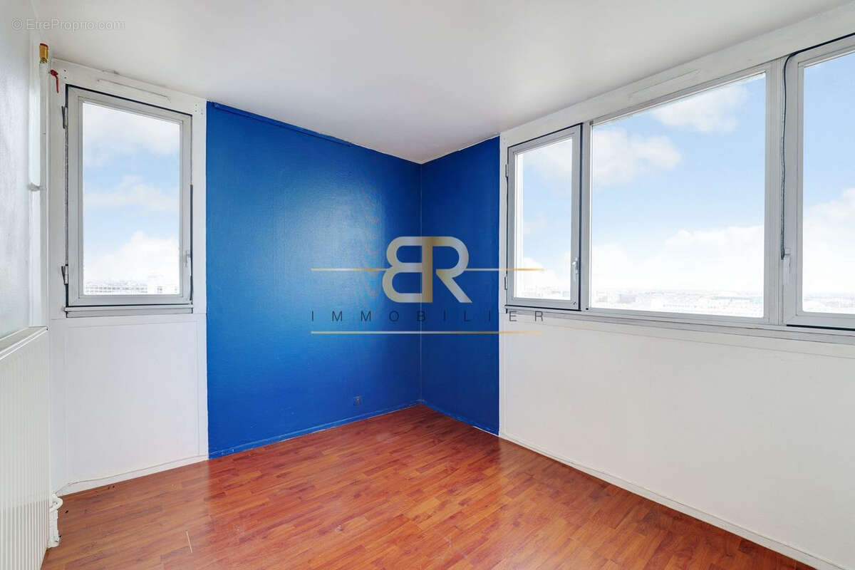 Appartement à PARIS-19E