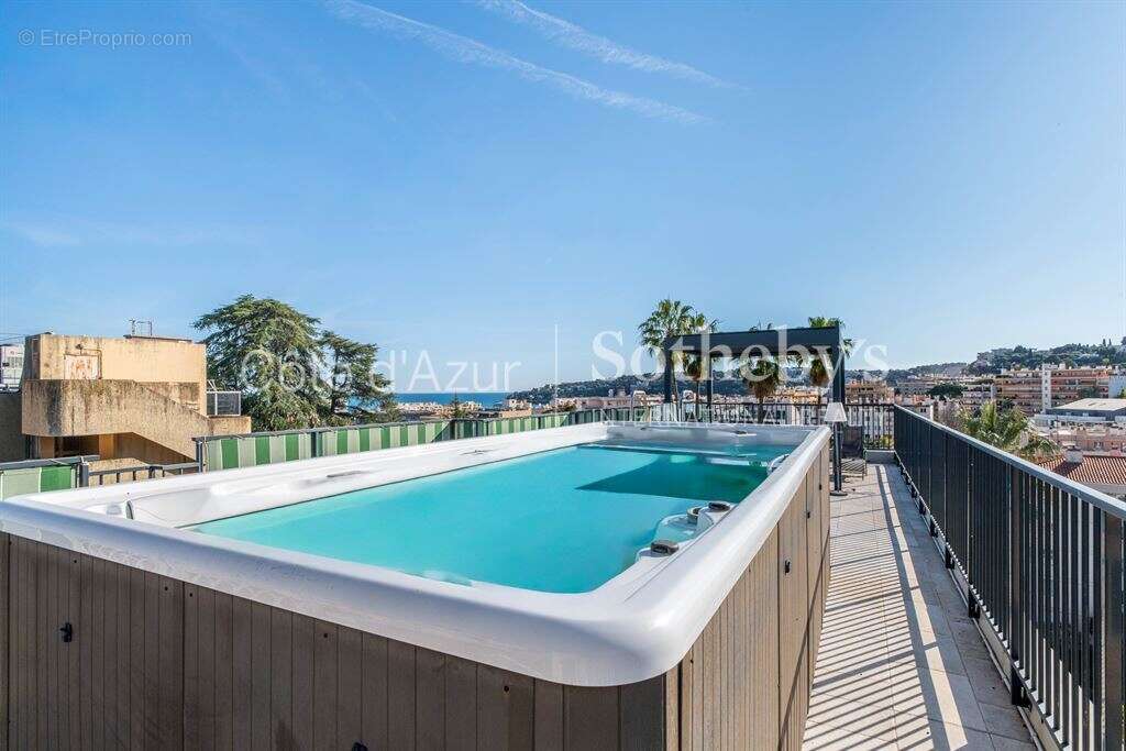 Appartement à MENTON