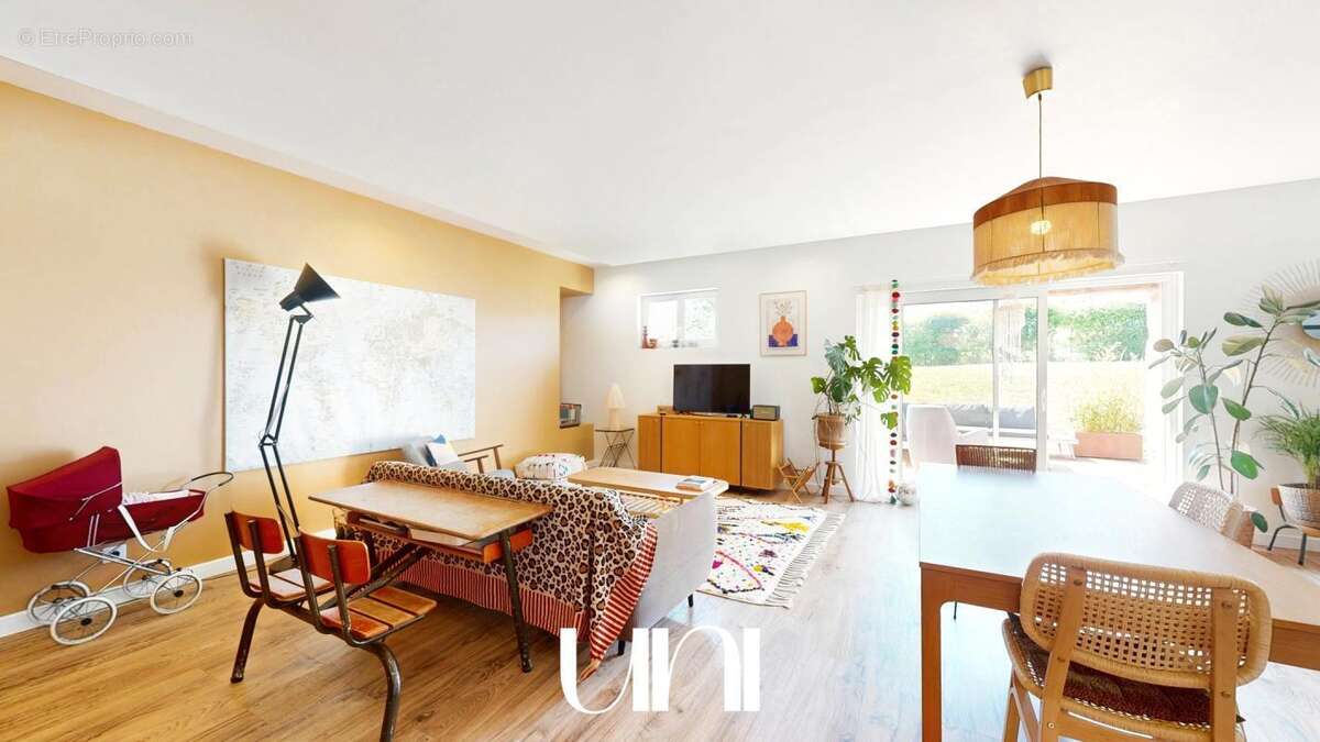 Maison à CLINCHAMPS-SUR-ORNE